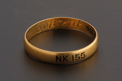 Posy Rings Replica 'I am yours': 11 Scottish posy rings | National Museums Scotland