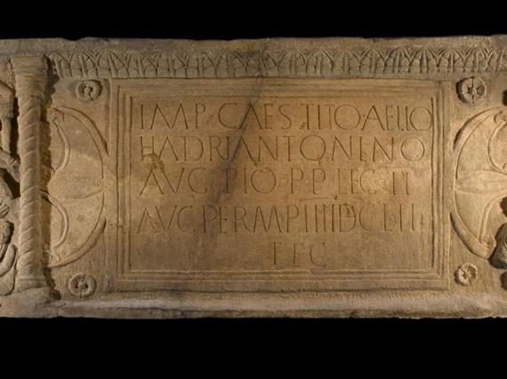 An image of the commemorative stone from the antonine wall.